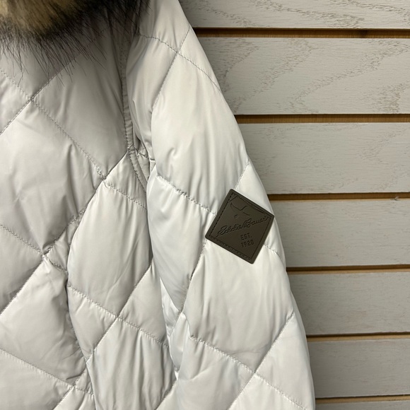 Eddie Bauer Women's Quilted Puffer Jacket - Cream and Gray - Picture 5 of 8